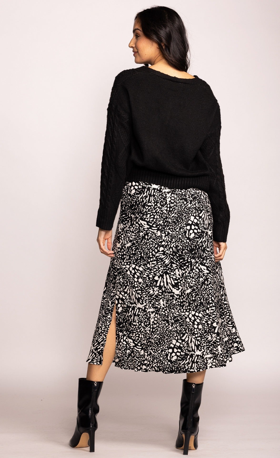 The Kallie Skirt - Black