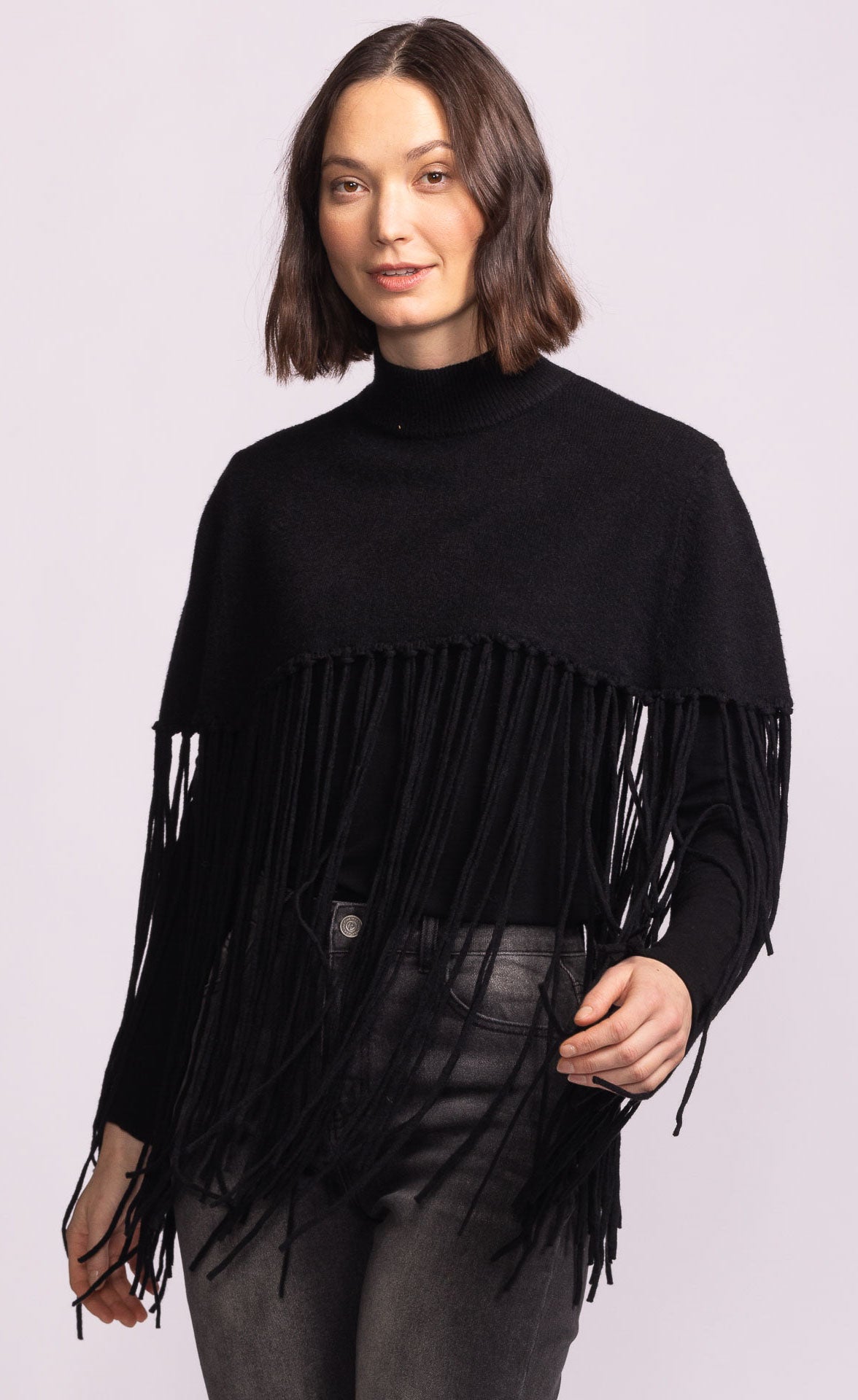 Alma Shrug Black
