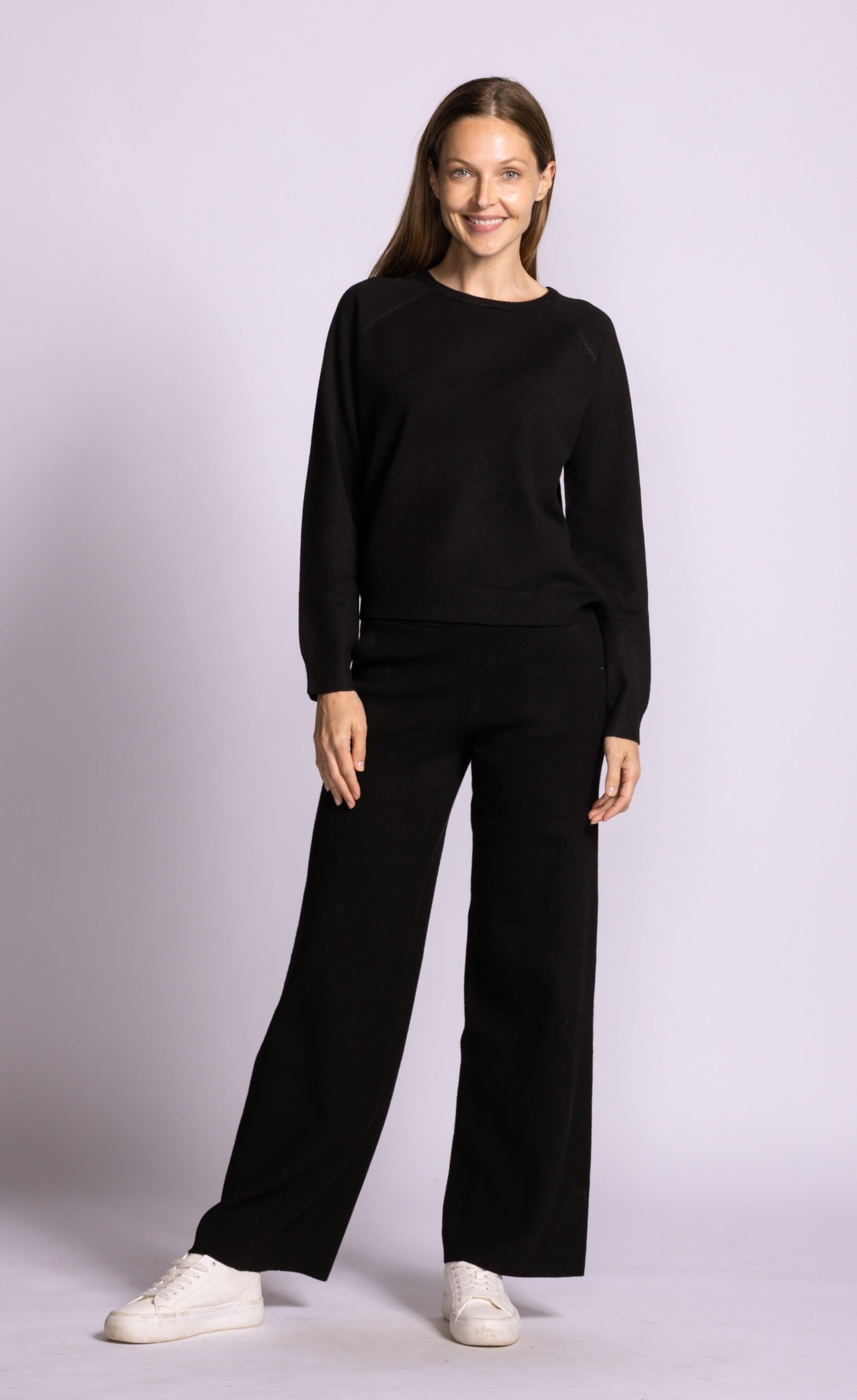 Lita Raglan Sweater Black