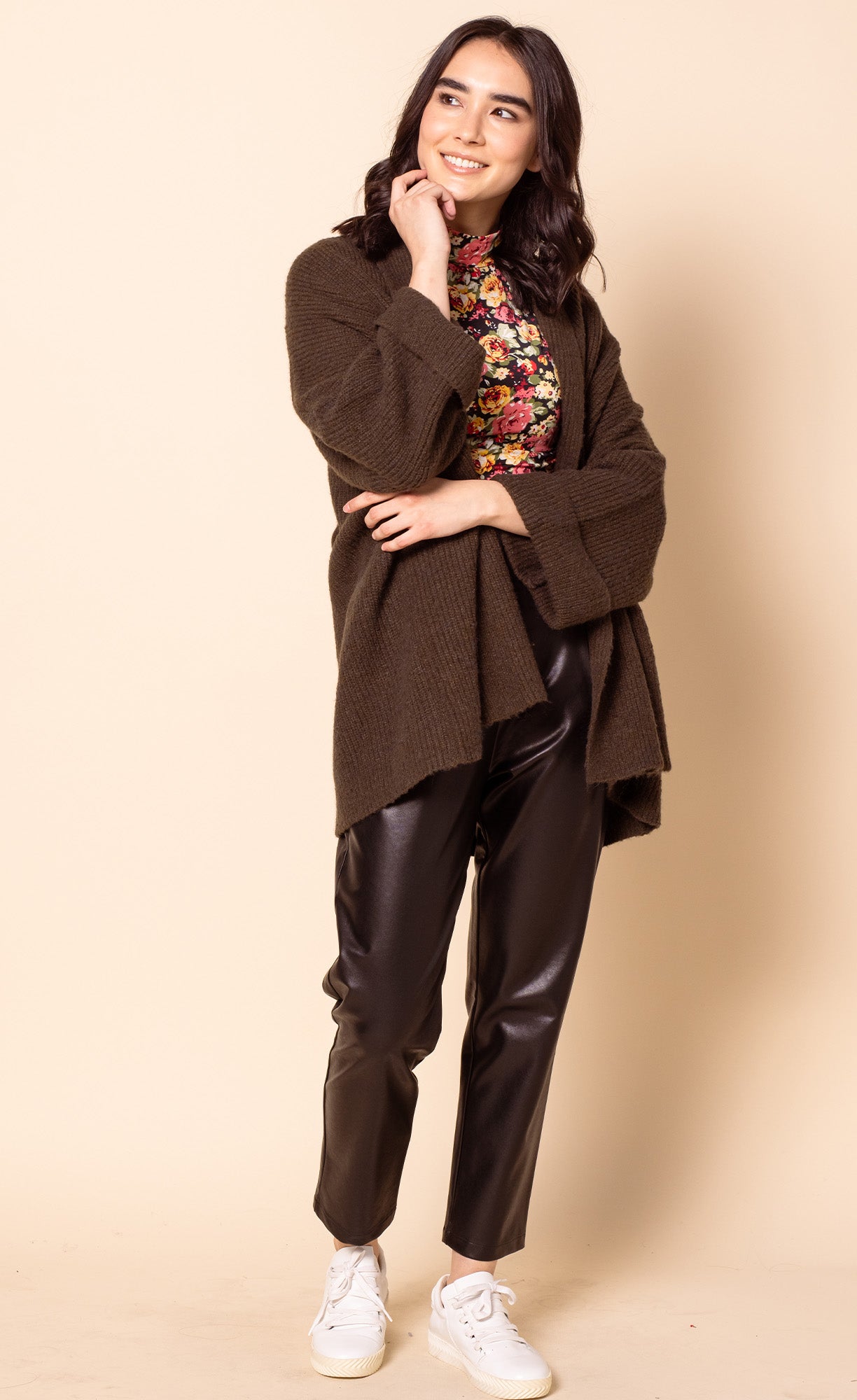 The Priya Sweater Dark Green - Pink Martini Collection