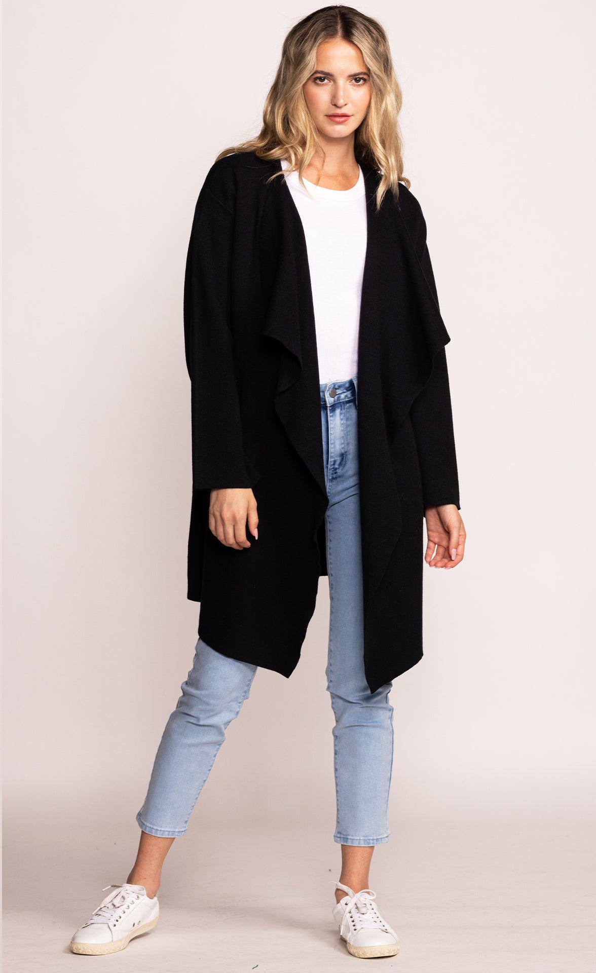 The Nora Coat Black