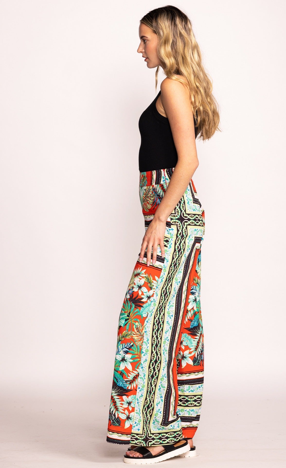 The Layla Pants Red - Pink Martini Collection