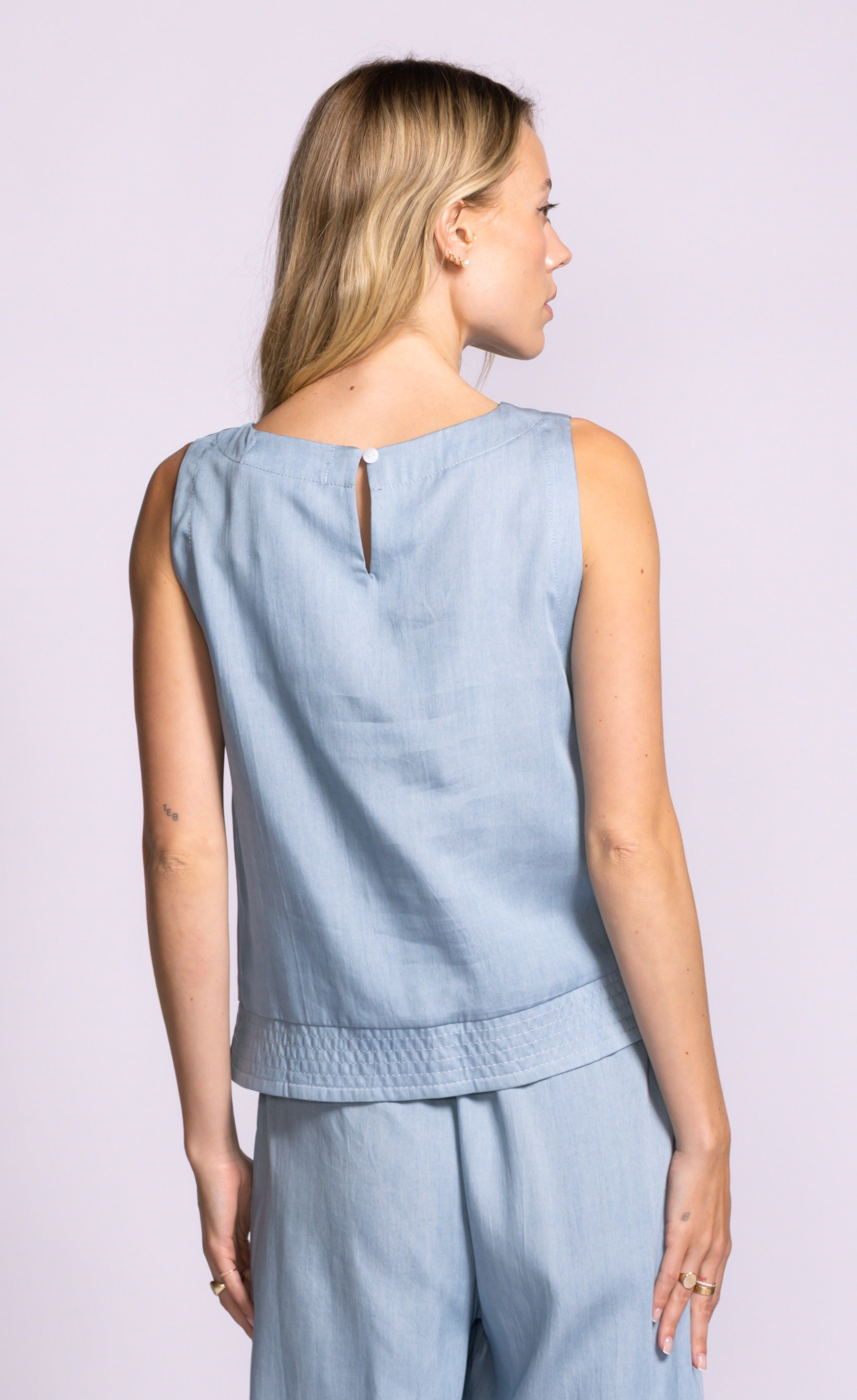 Dash Top Blue
