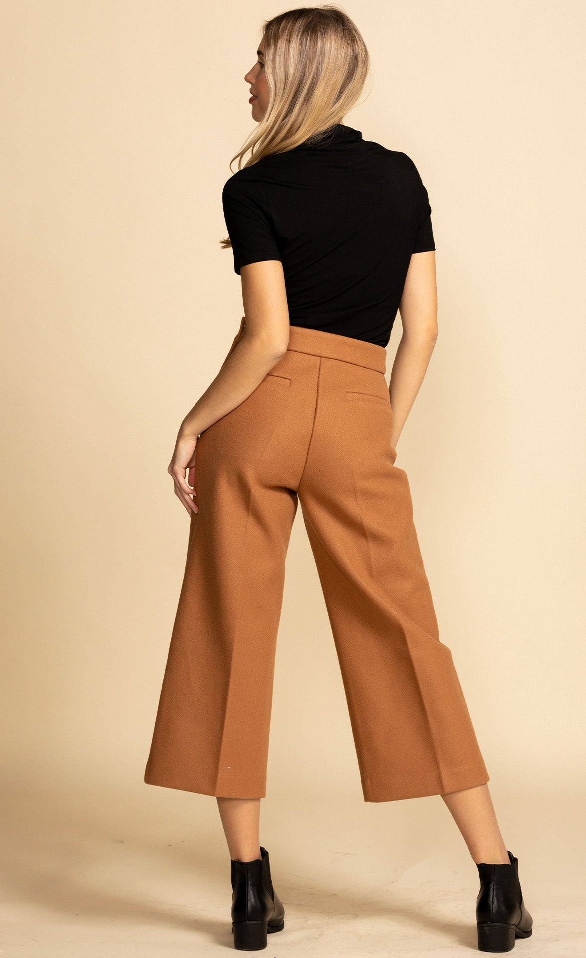 The Nadia Pants Camel - Pink Martini Collection